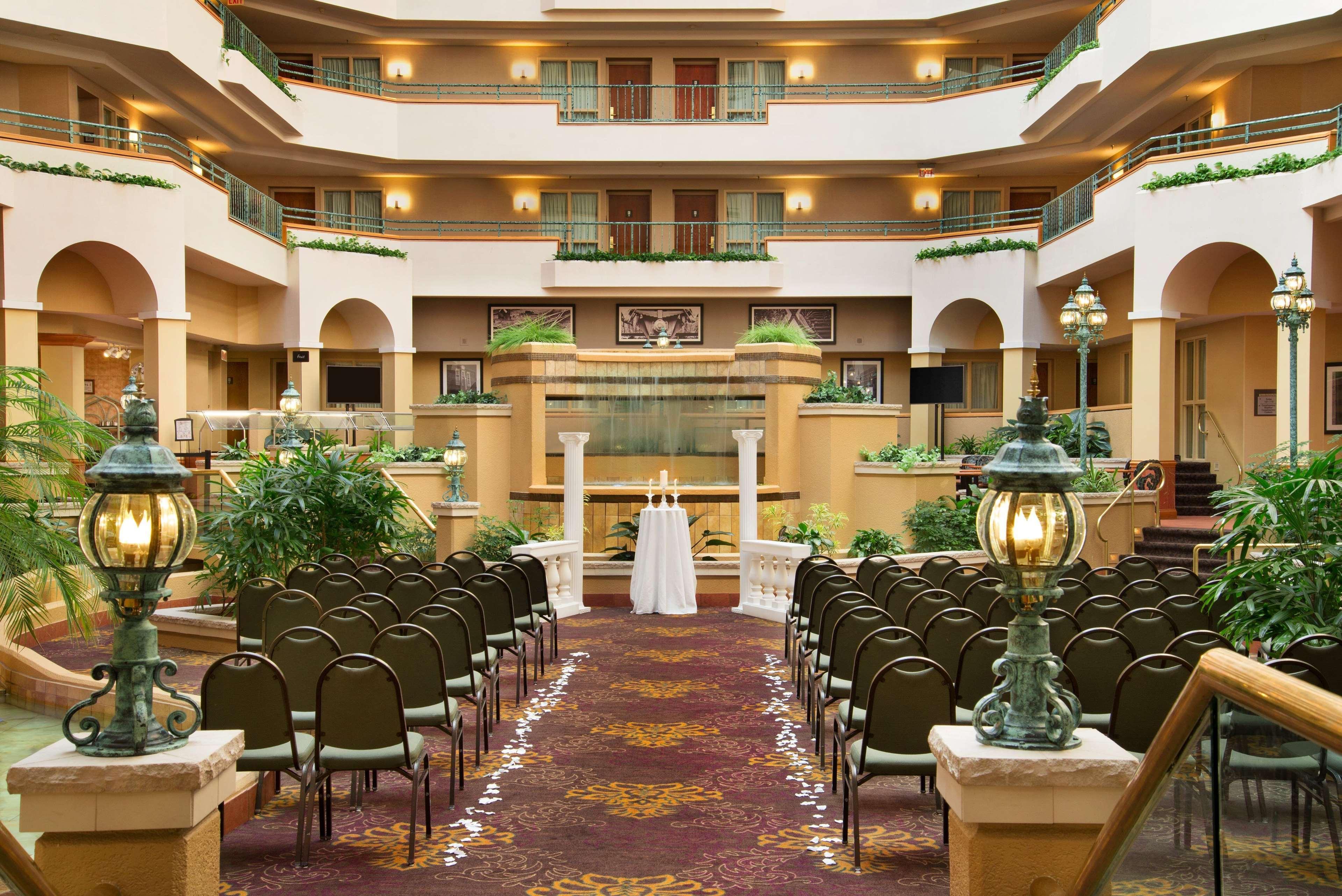 Embassy Suites By Hilton Greensboro Airport Zewnętrze zdjęcie