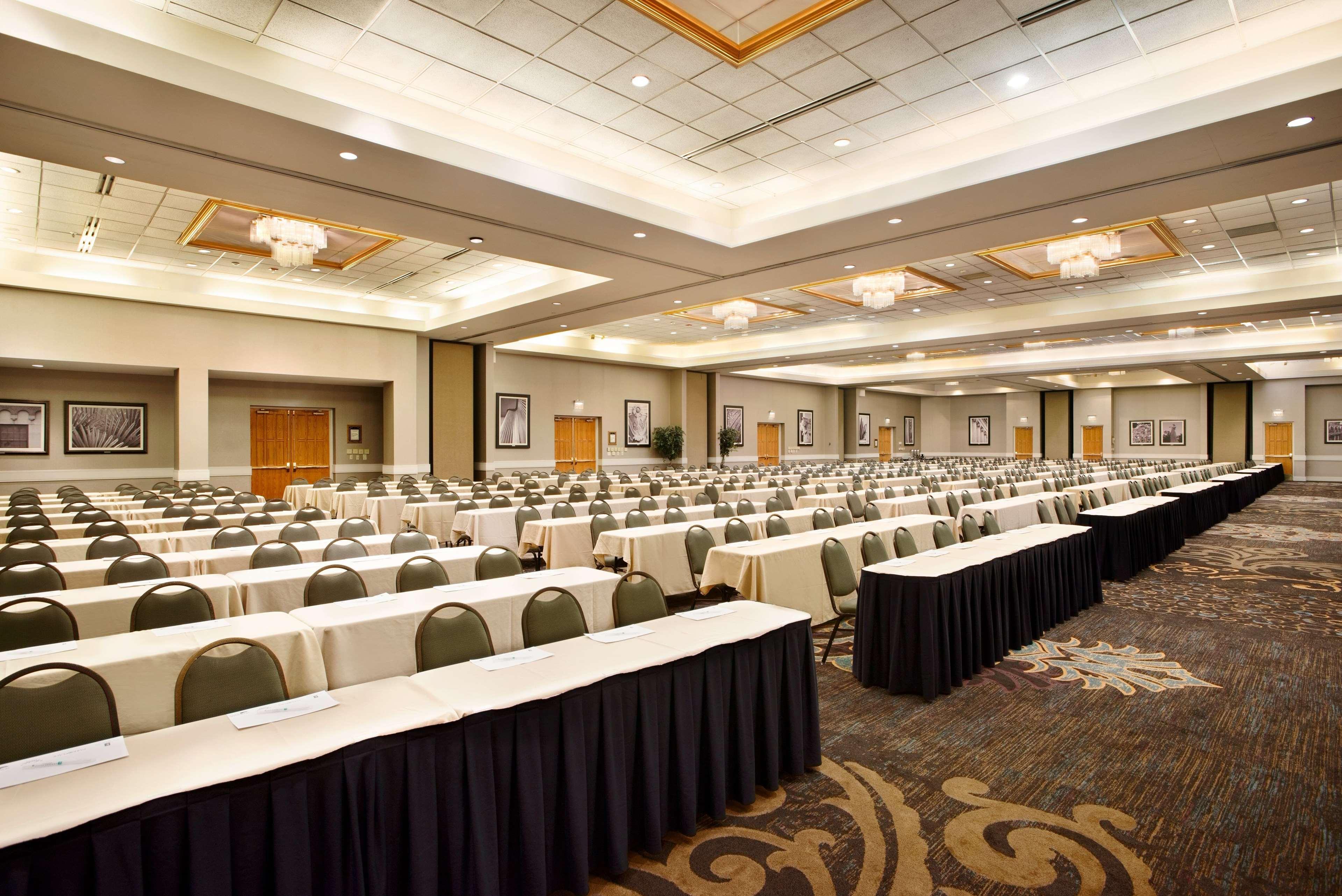 Embassy Suites By Hilton Greensboro Airport Zewnętrze zdjęcie