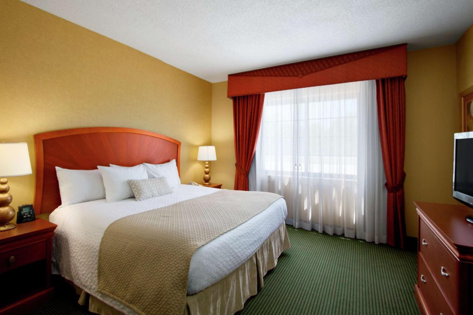 Embassy Suites By Hilton Greensboro Airport Zewnętrze zdjęcie