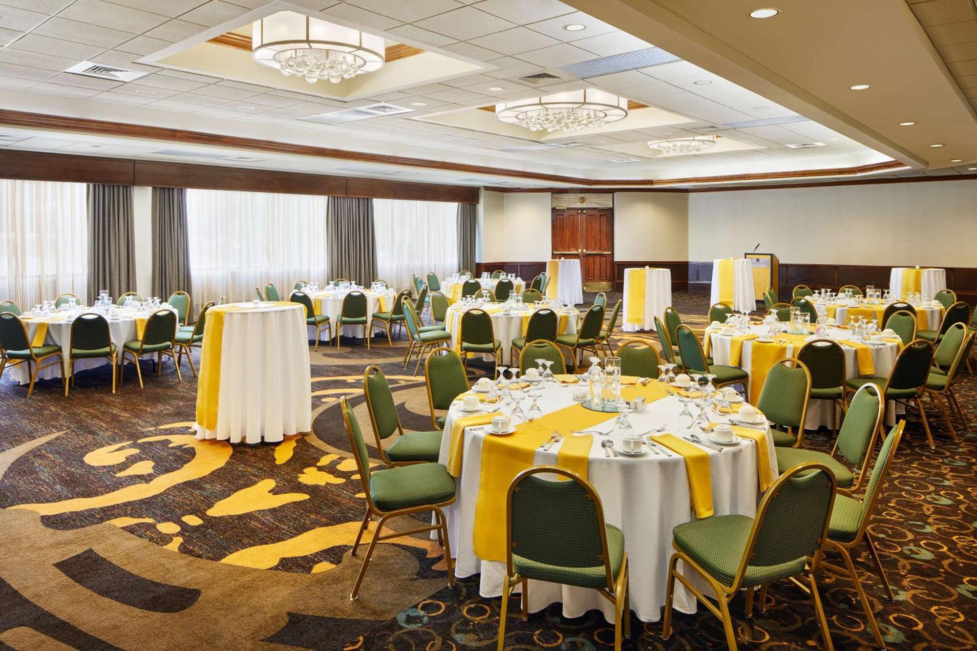 Embassy Suites By Hilton Greensboro Airport Zewnętrze zdjęcie