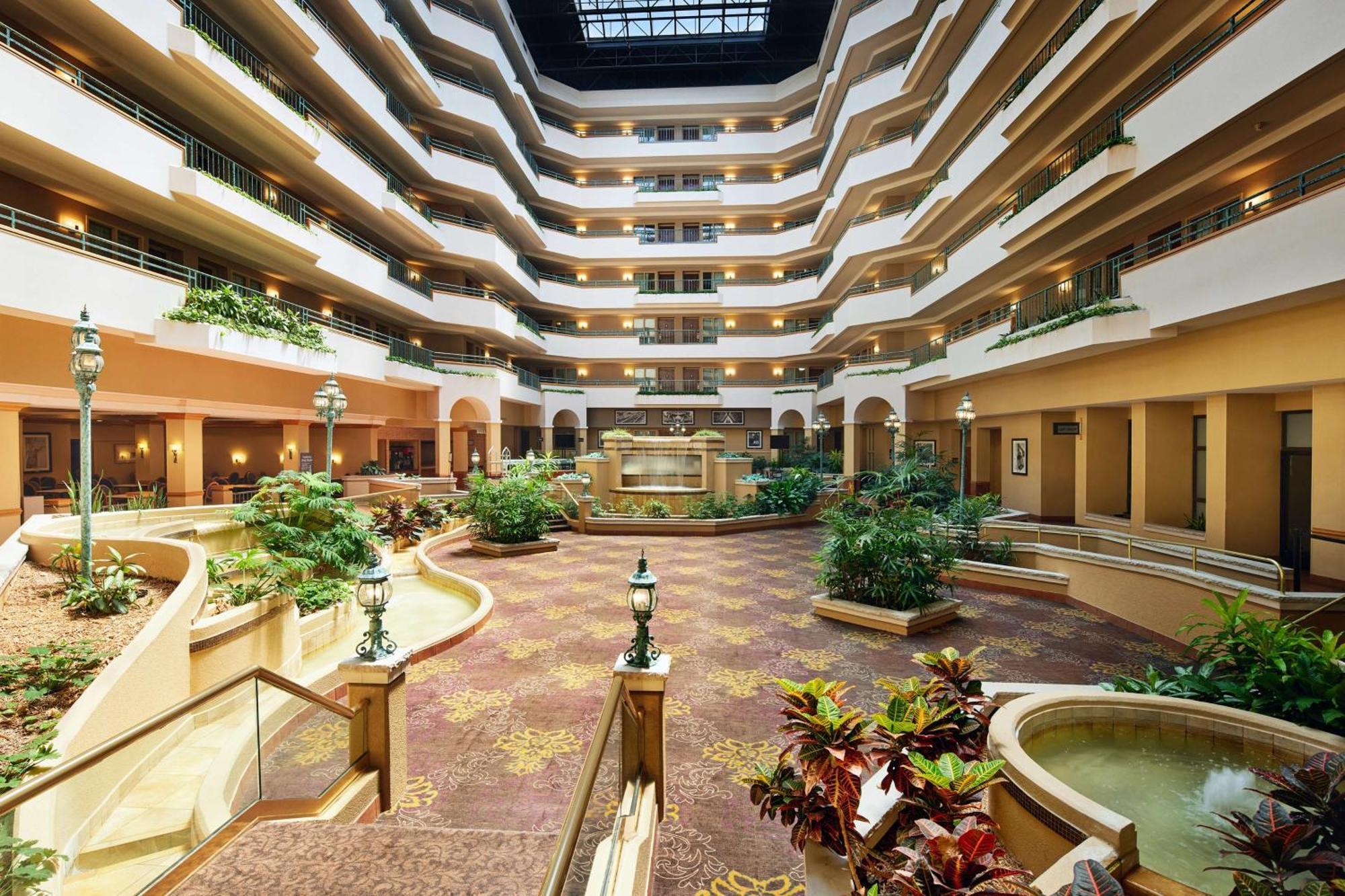 Embassy Suites By Hilton Greensboro Airport Zewnętrze zdjęcie